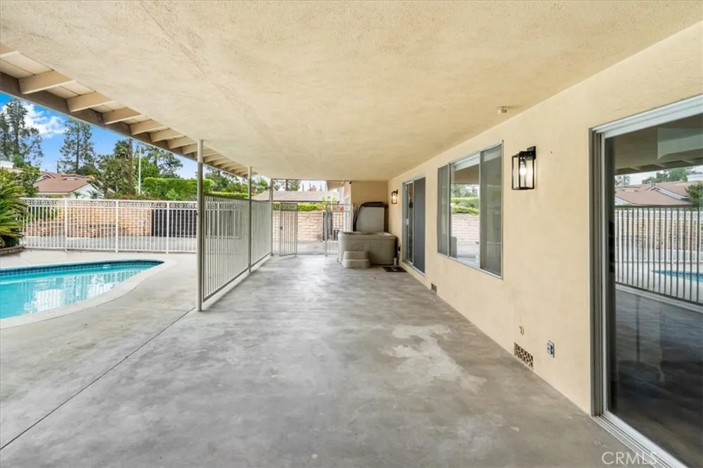 18931 Mayall Street Northridge, CA 91324