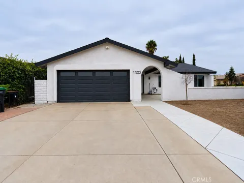 1302 Turquoise