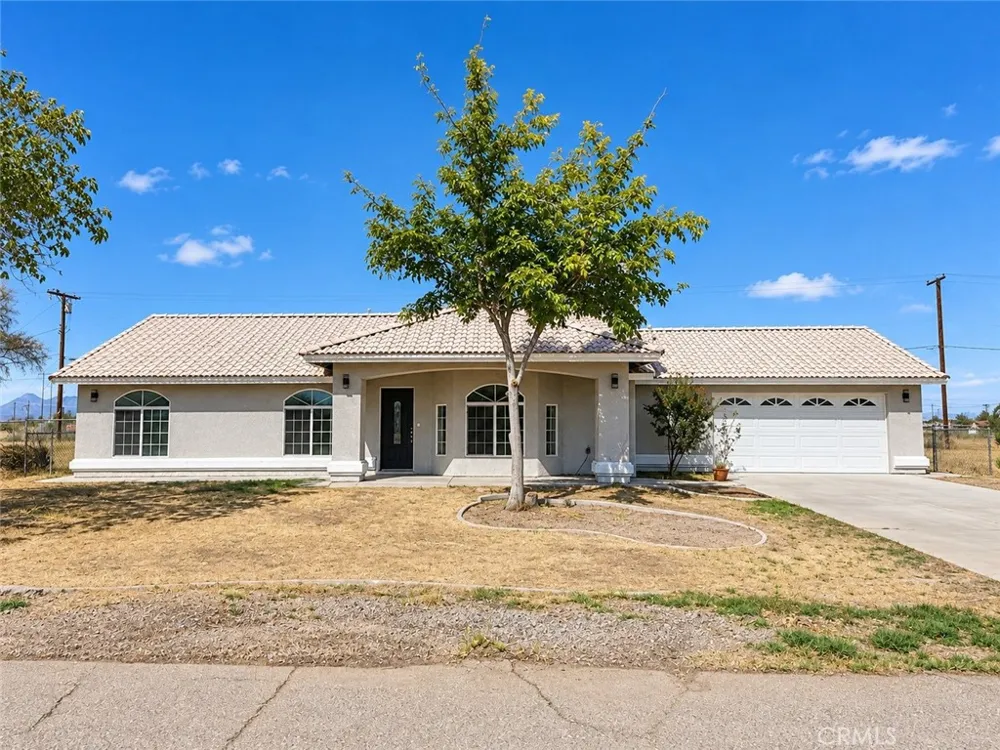 10968 Nambe Apple Valley, CA 92308