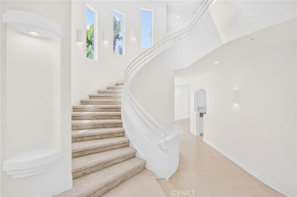 716 Calle Monserrat San Clemente, CA 92672