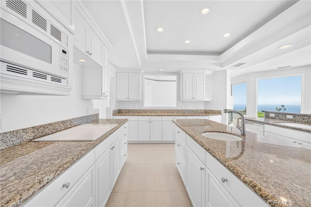 716 Calle Monserrat San Clemente, CA 92672