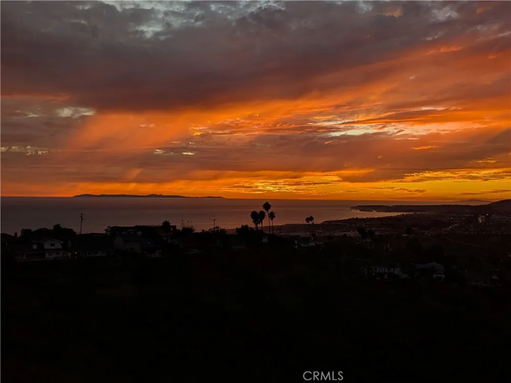 716 Calle Monserrat San Clemente, CA 92672