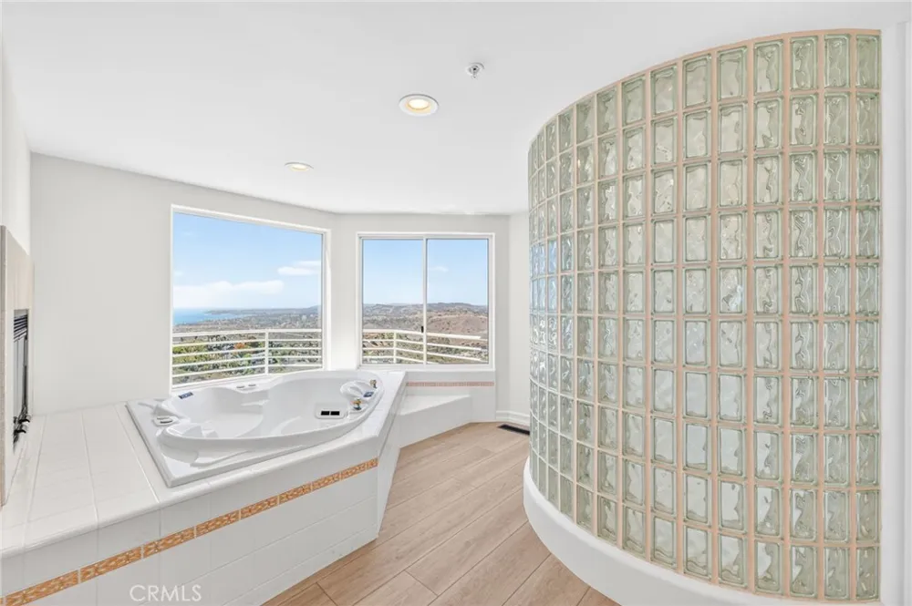 716 Calle Monserrat San Clemente, CA 92672