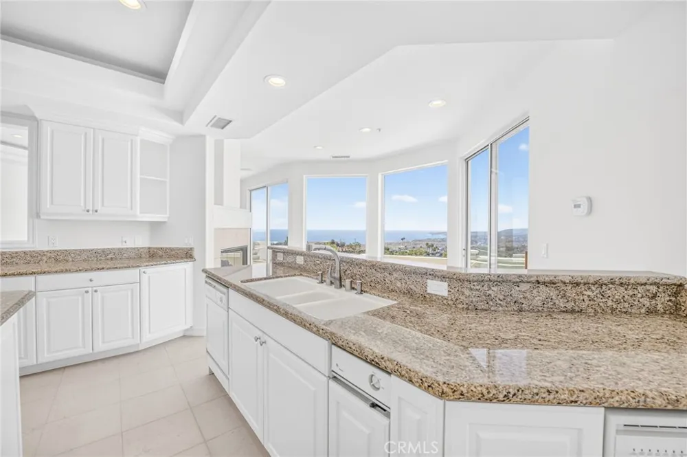 716 Calle Monserrat San Clemente, CA 92672