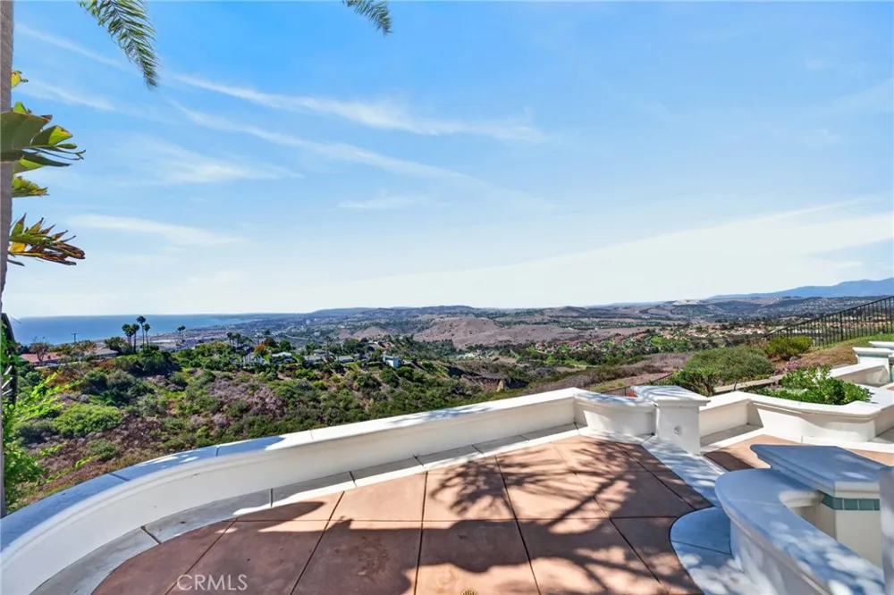 716 Calle Monserrat San Clemente, CA 92672