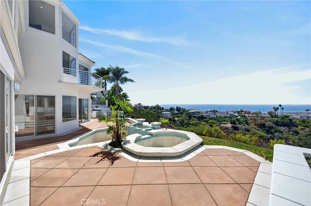 716 Calle Monserrat San Clemente, CA 92672