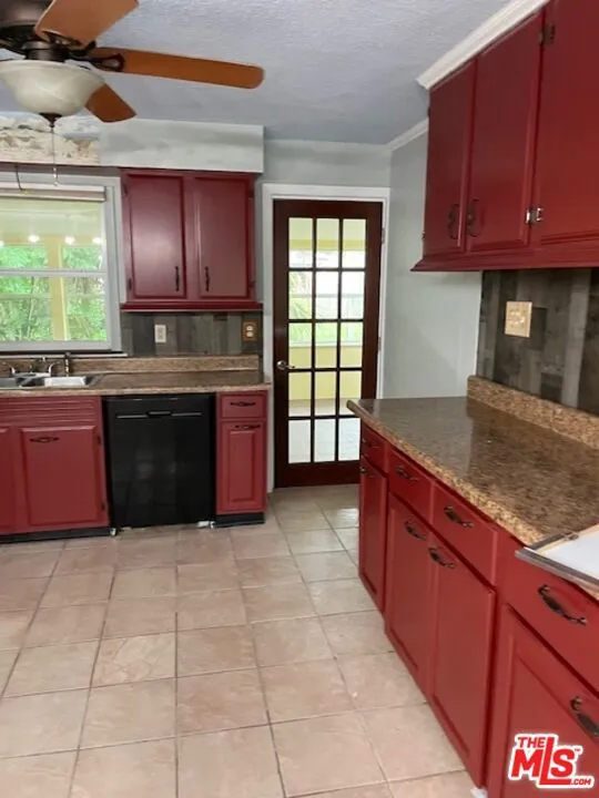 2719 Tavelers Palm Drive 