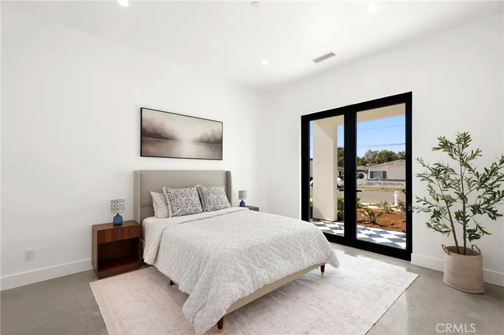 228 Costa Mesa Street Costa Mesa, CA 92627