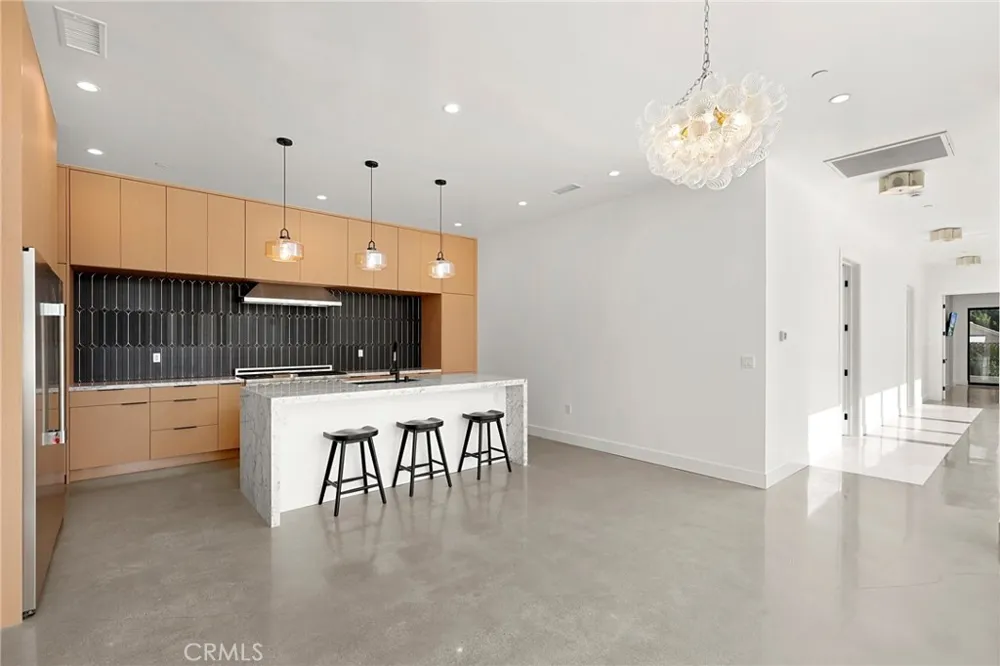 228 Costa Mesa Street Costa Mesa, CA 92627