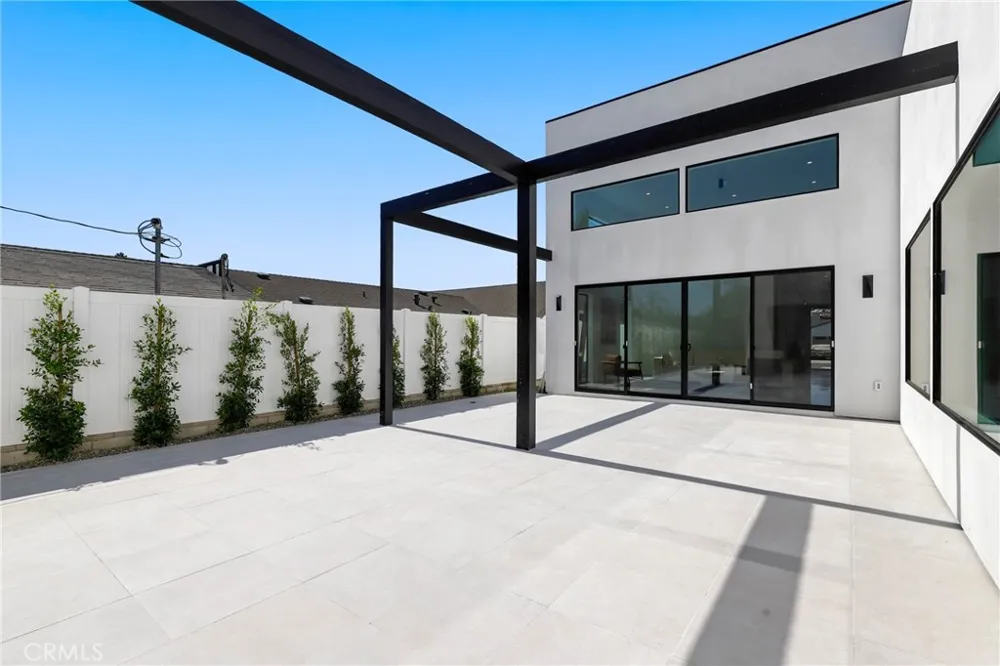228 Costa Mesa Street Costa Mesa, CA 92627