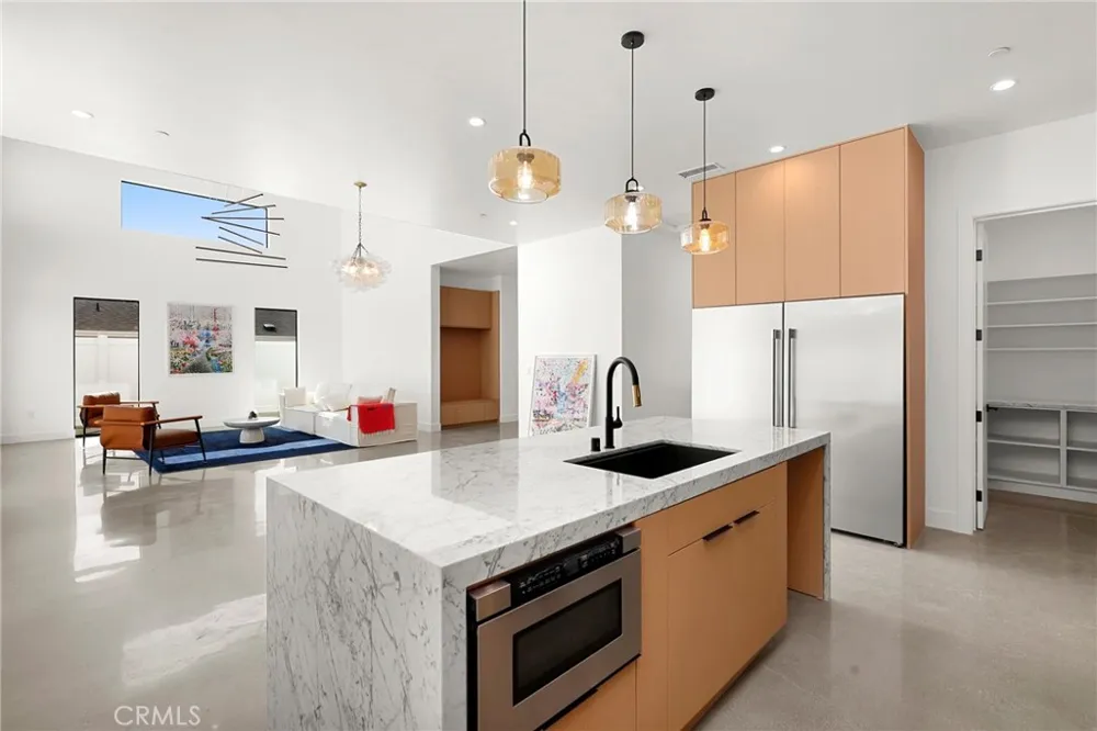 228 Costa Mesa Street Costa Mesa, CA 92627