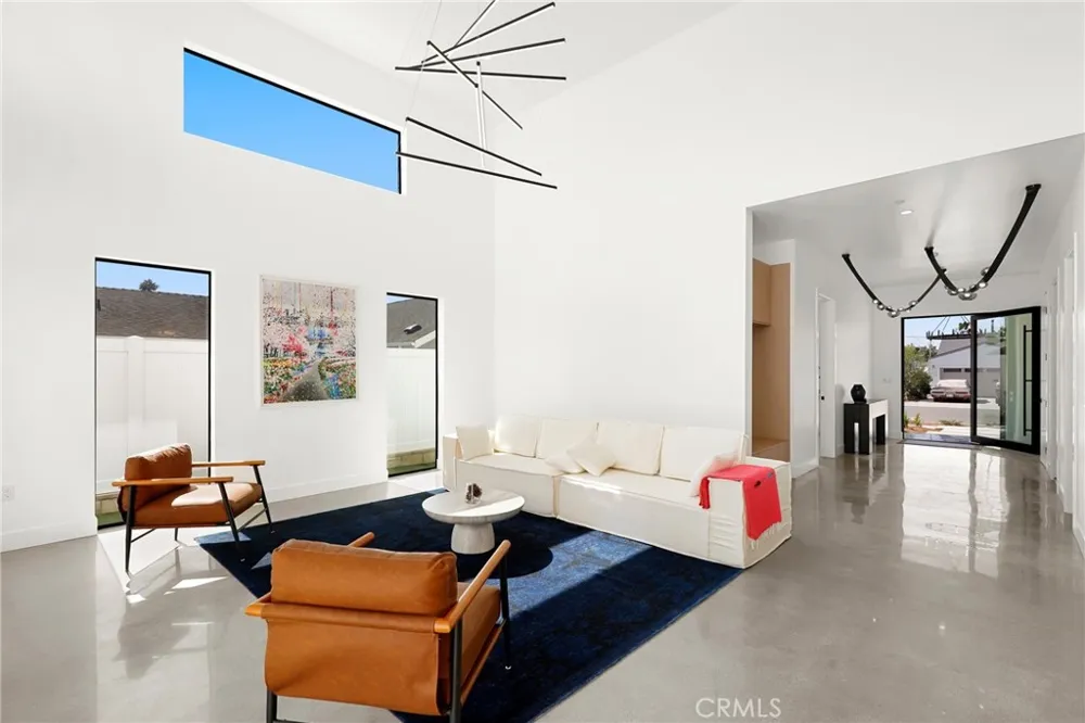 228 Costa Mesa Street Costa Mesa, CA 92627