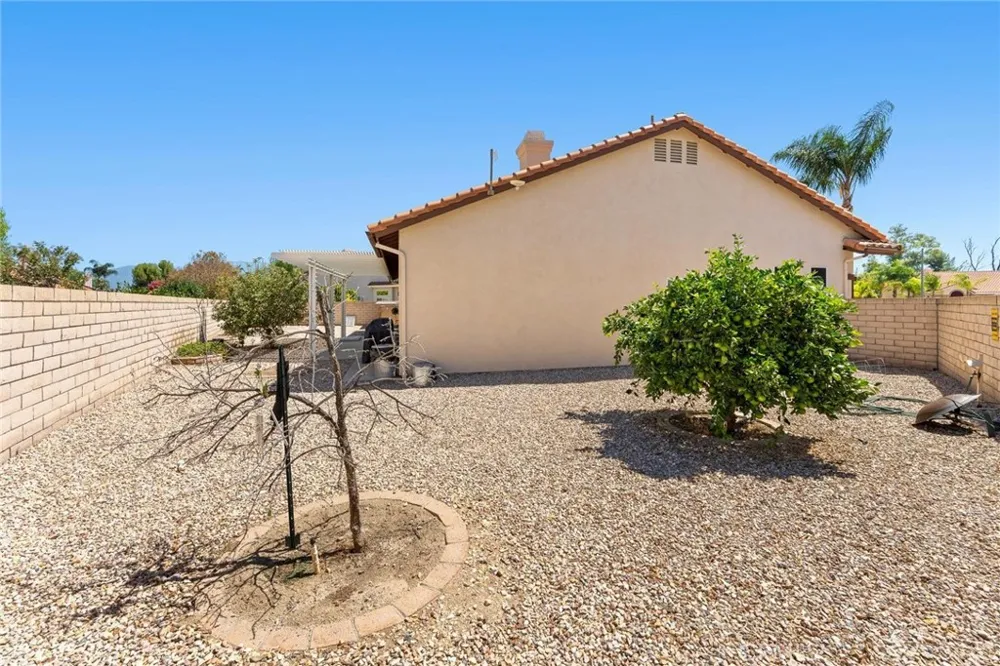 1763 Kiwi Circle Hemet, CA 92545