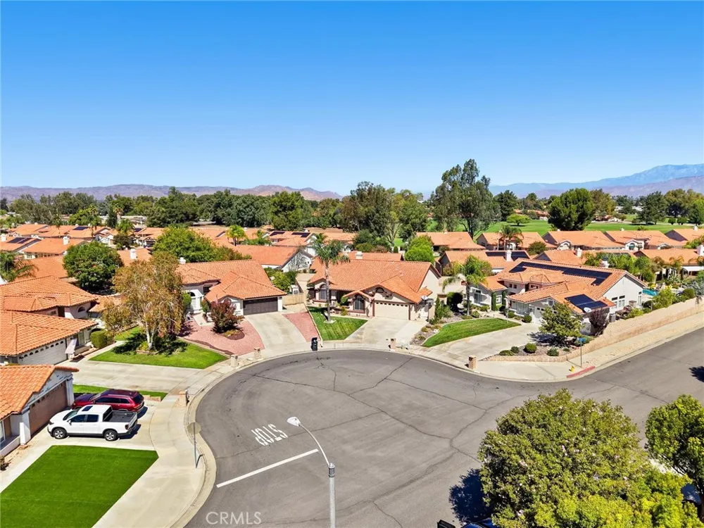 1763 Kiwi Circle Hemet, CA 92545