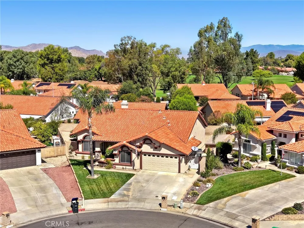 1763 Kiwi Circle Hemet, CA 92545