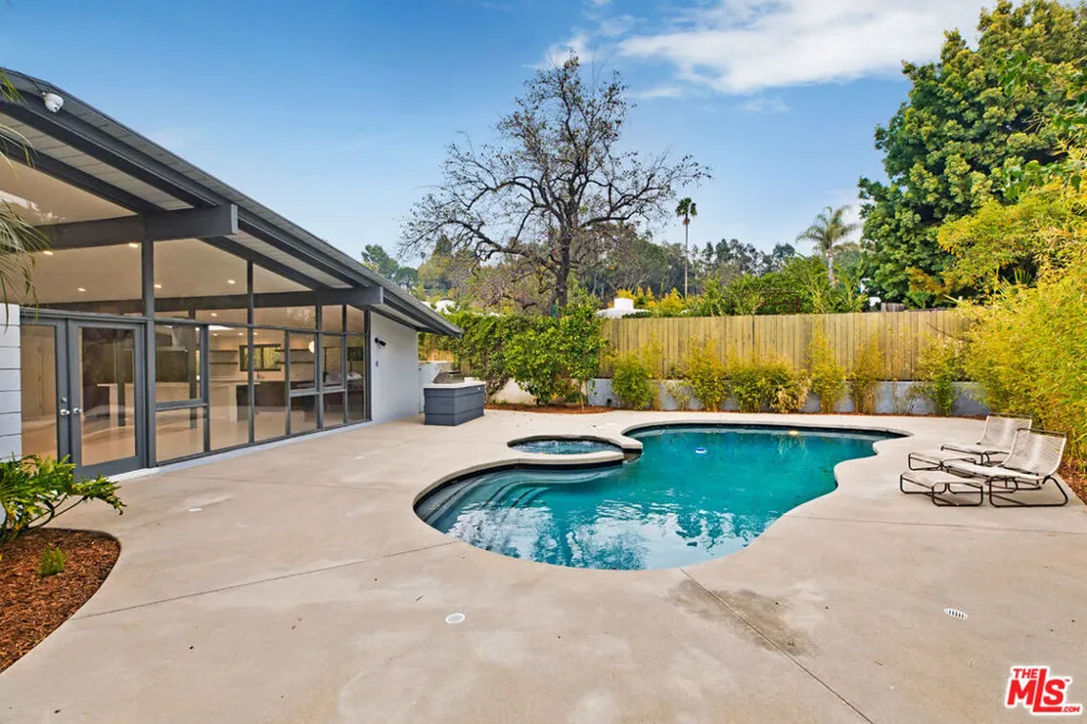 7560 Lolina Lane Los Angeles, CA 90046