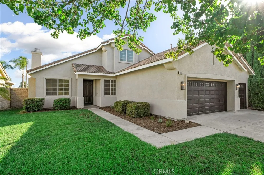 14839 Fairhaven Fontana, CA 92336