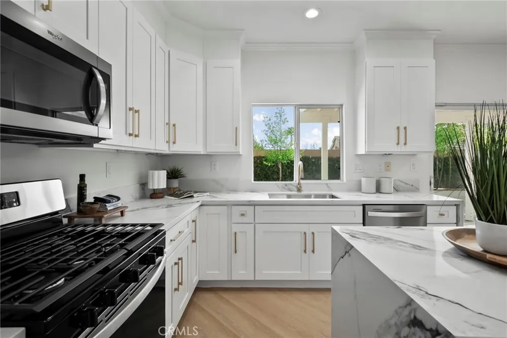 14839 Fairhaven Fontana, CA 92336