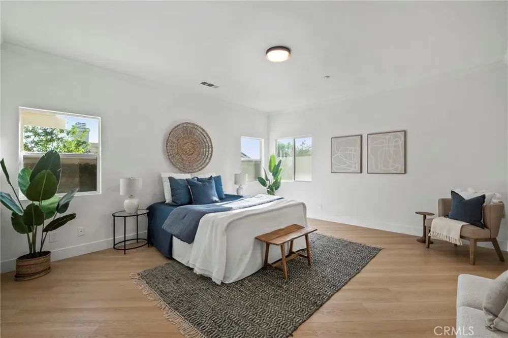 14839 Fairhaven Fontana, CA 92336