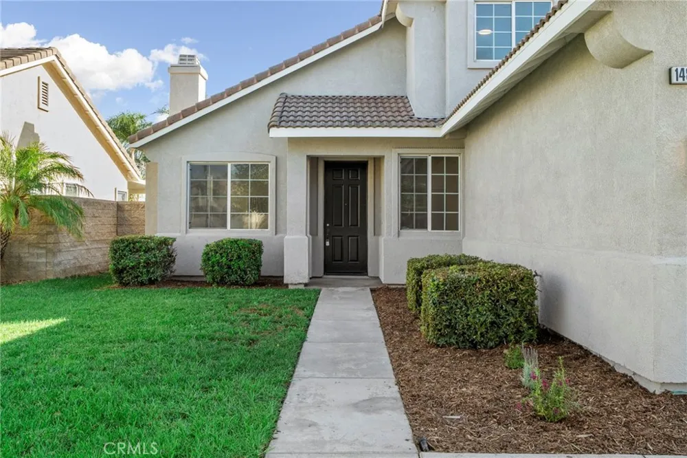 14839 Fairhaven Fontana, CA 92336