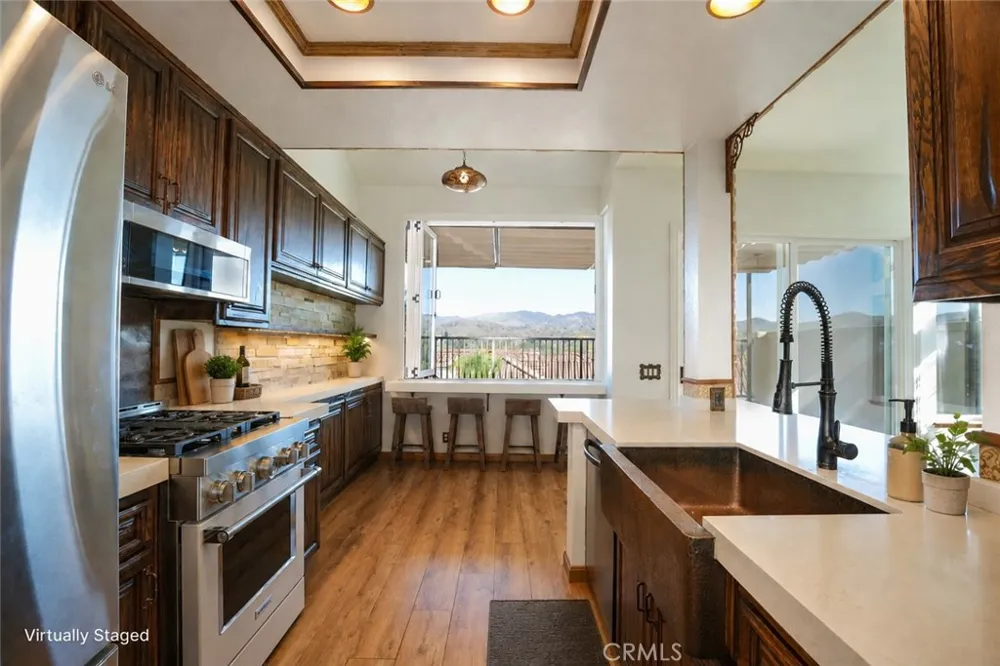 650 Ivywood Lane #E Simi Valley, CA 93065