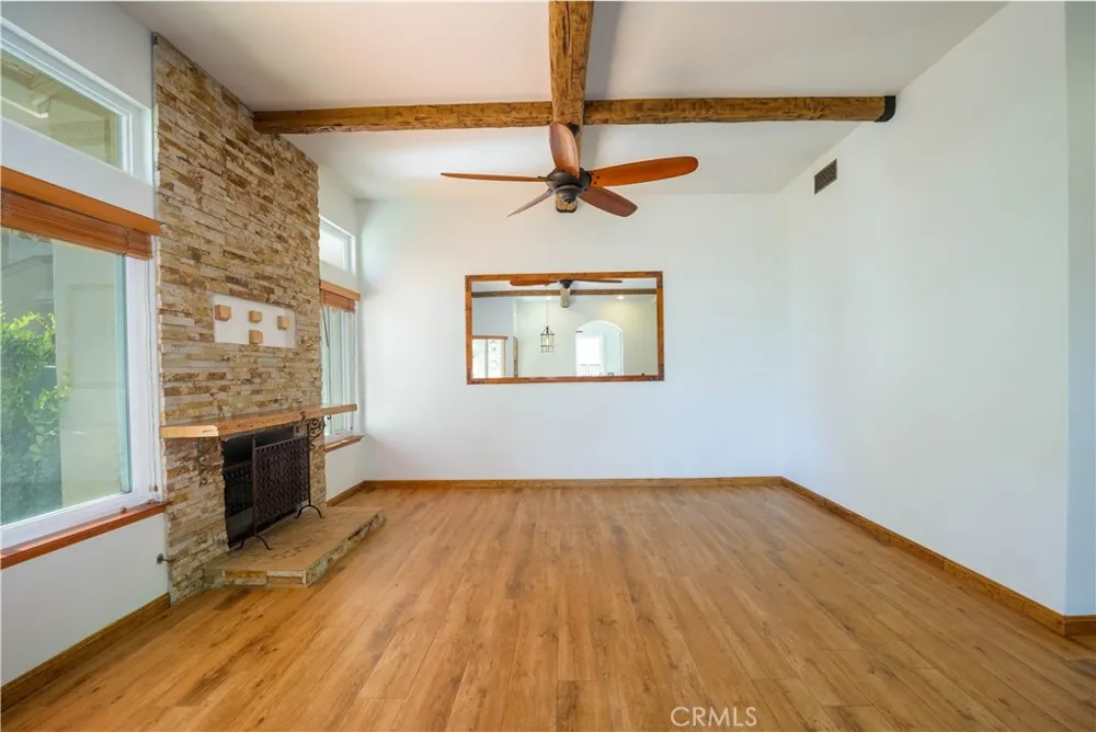 650 Ivywood Lane #E Simi Valley, CA 93065