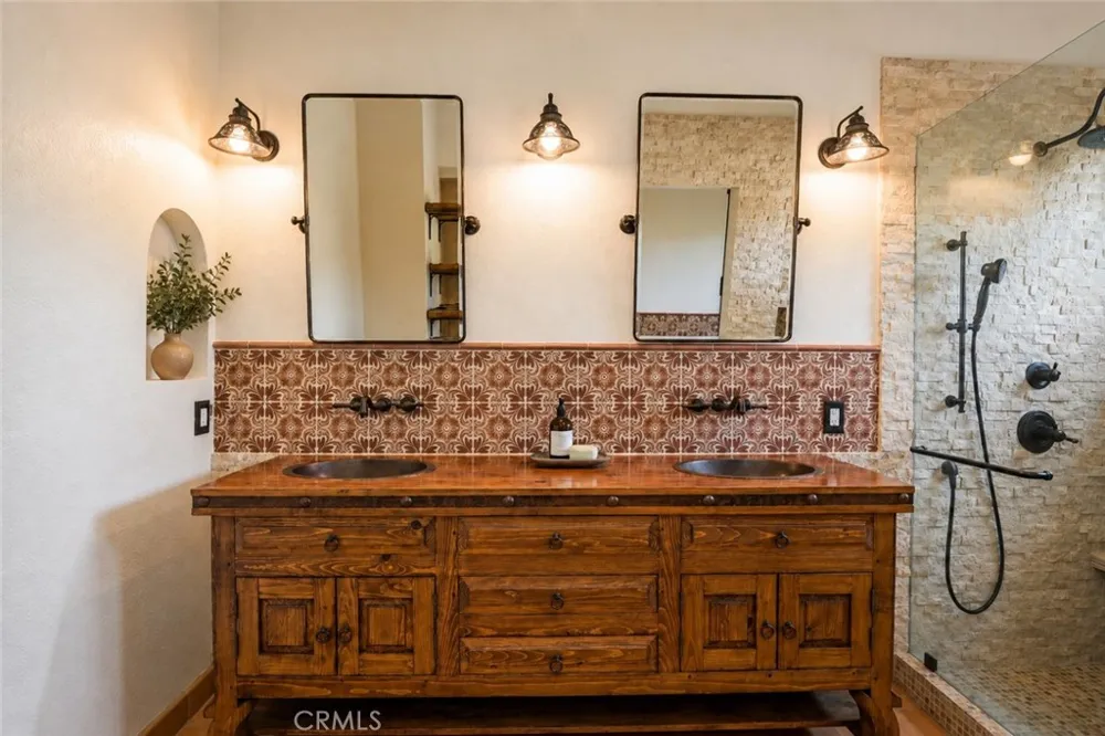 650 Ivywood Lane #E Simi Valley, CA 93065