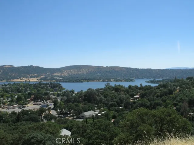 12414 Mountain View Drive Clearlake Oaks, CA 95423