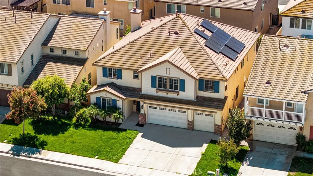 13763 Deerpath Circle Eastvale, CA 92880