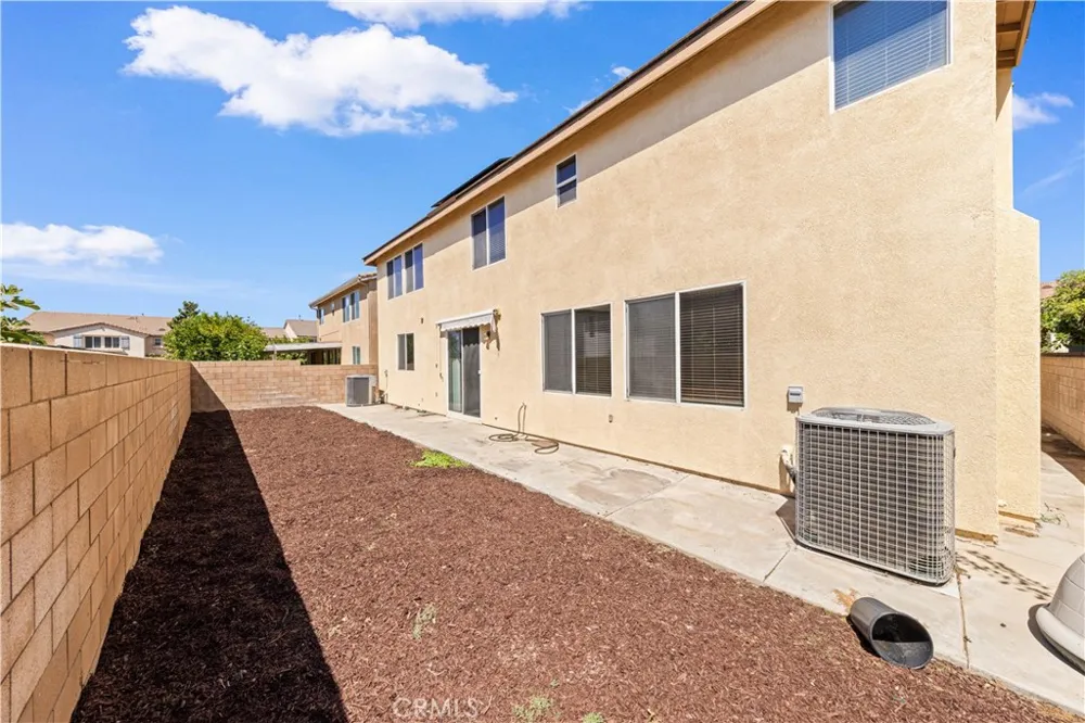 13763 Deerpath Circle Eastvale, CA 92880
