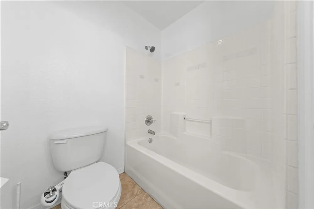 13763 Deerpath Circle Eastvale, CA 92880