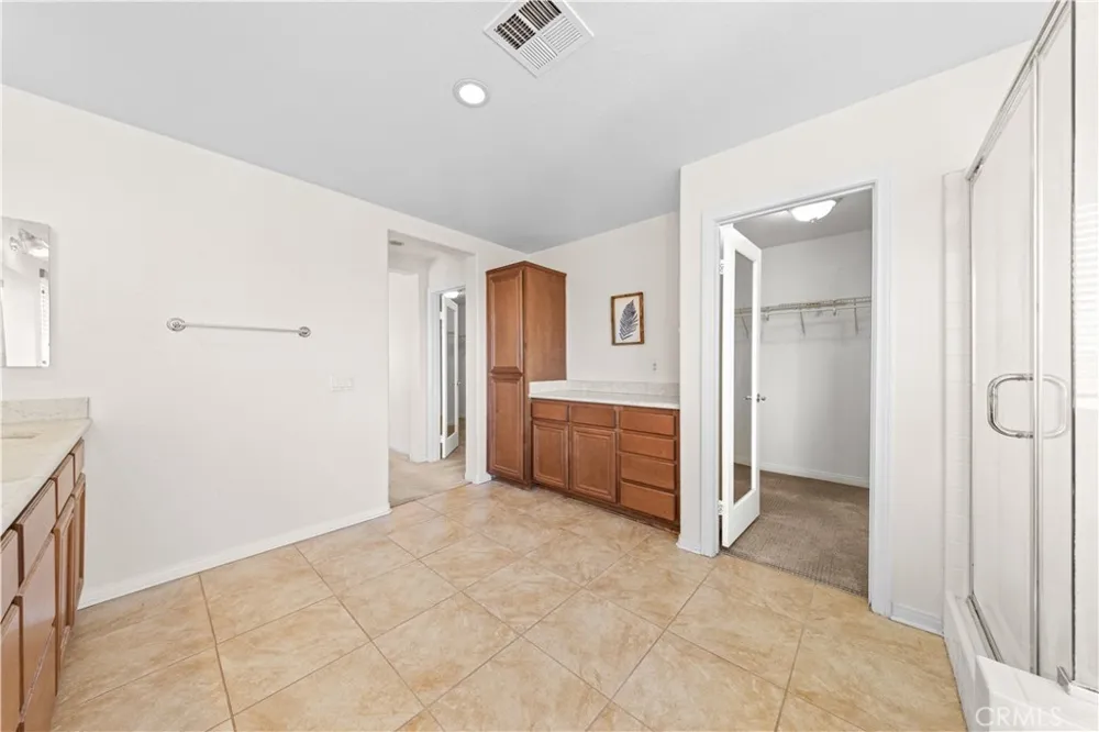 13763 Deerpath Circle Eastvale, CA 92880