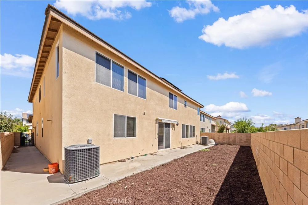 13763 Deerpath Circle Eastvale, CA 92880