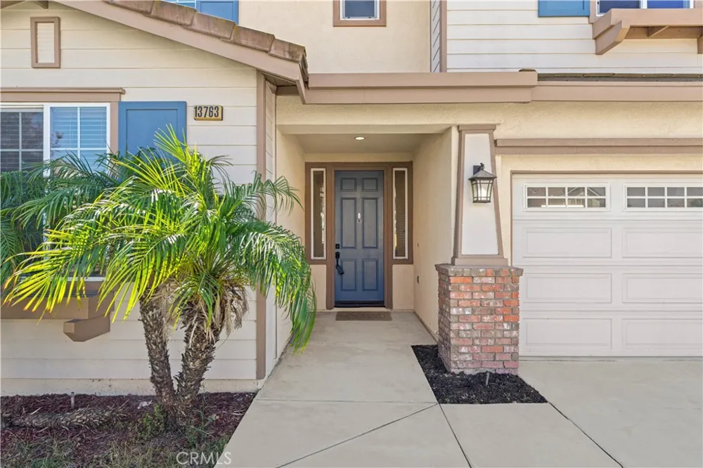 13763 Deerpath Circle Eastvale, CA 92880