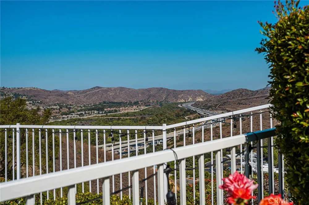 733 S Morningstar Drive Anaheim Hills, CA 92808