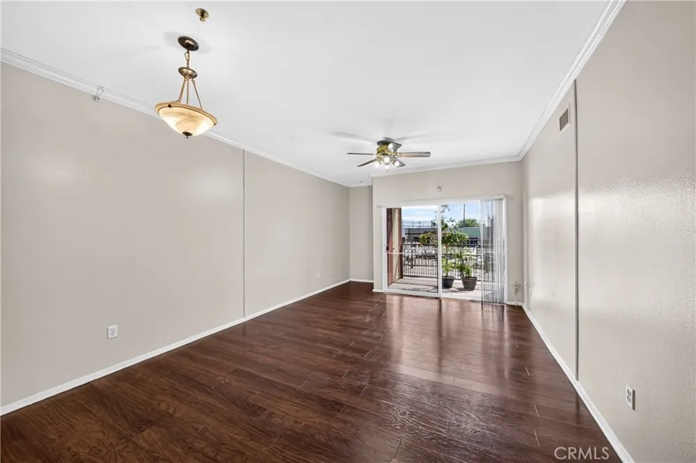 11124 Burbank Street #108 North Hollywood, CA 91601
