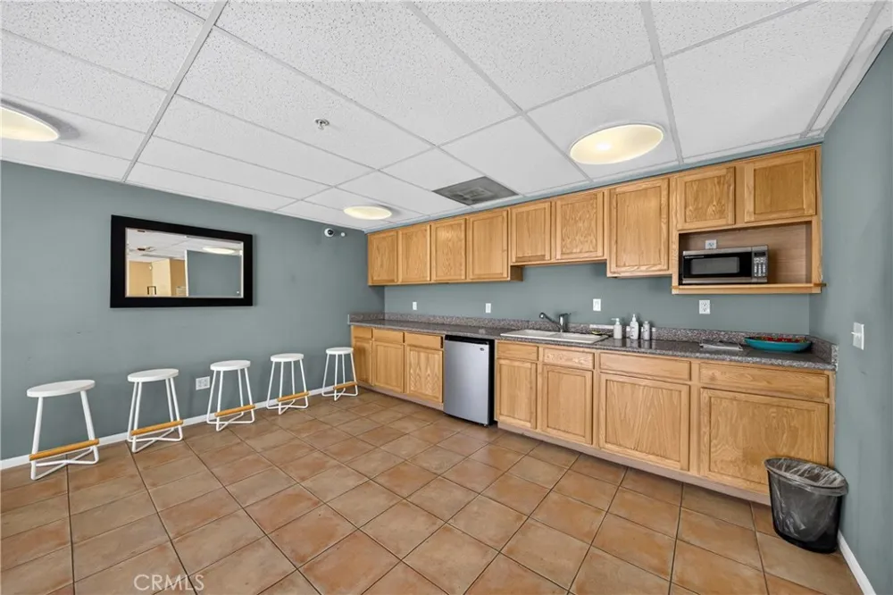 11124 Burbank Street #108 North Hollywood, CA 91601