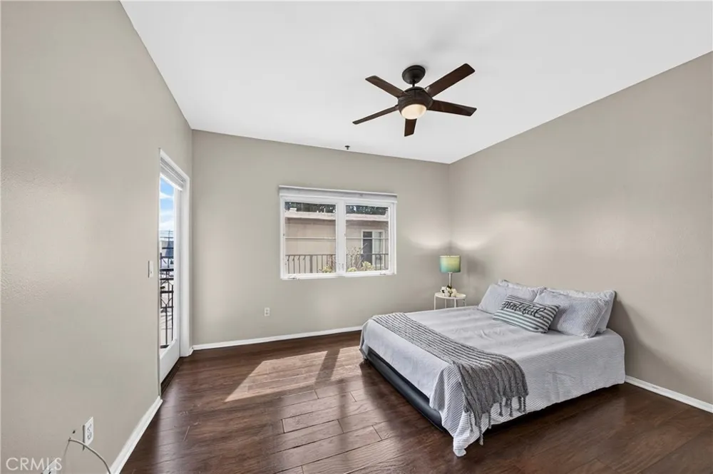 11124 Burbank Street #108 North Hollywood, CA 91601