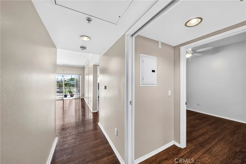 11124 Burbank Street #108 North Hollywood, CA 91601