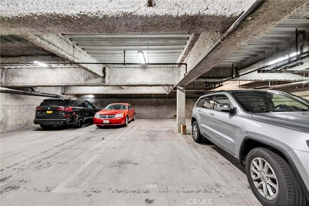 11124 Burbank Street #108 North Hollywood, CA 91601