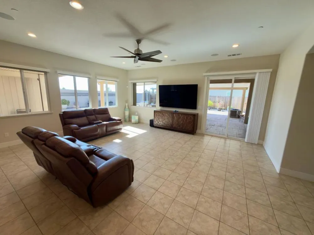 2635 Gantry Drive Manteca, CA 95337