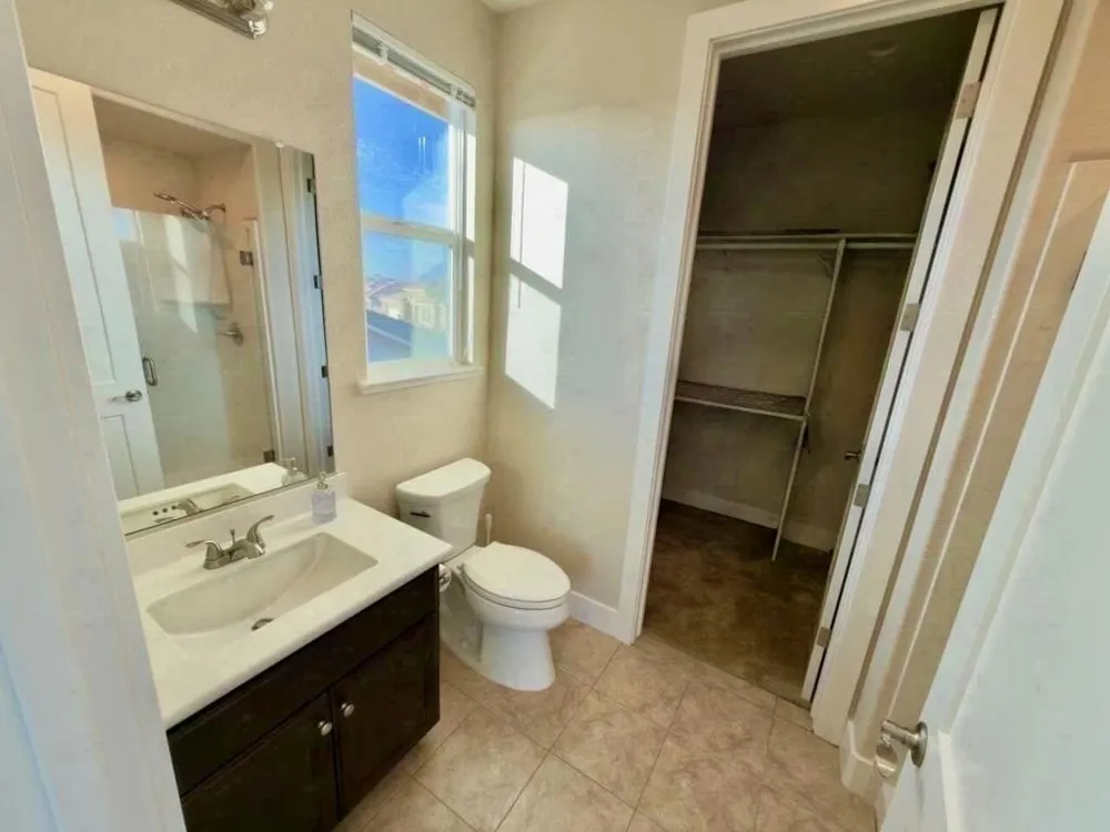 2635 Gantry Drive Manteca, CA 95337