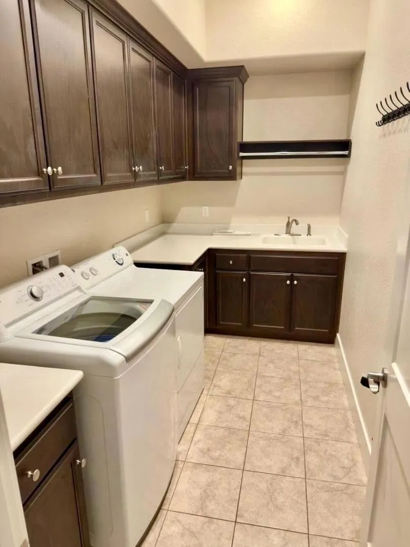 2635 Gantry Drive Manteca, CA 95337
