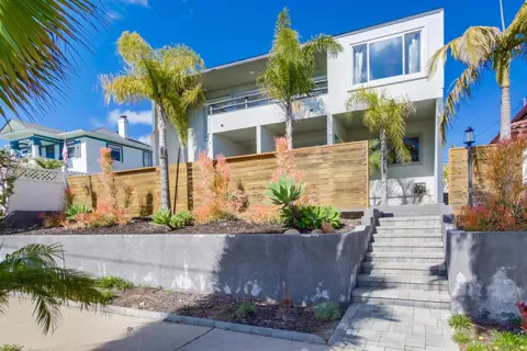 1920 Beryl St