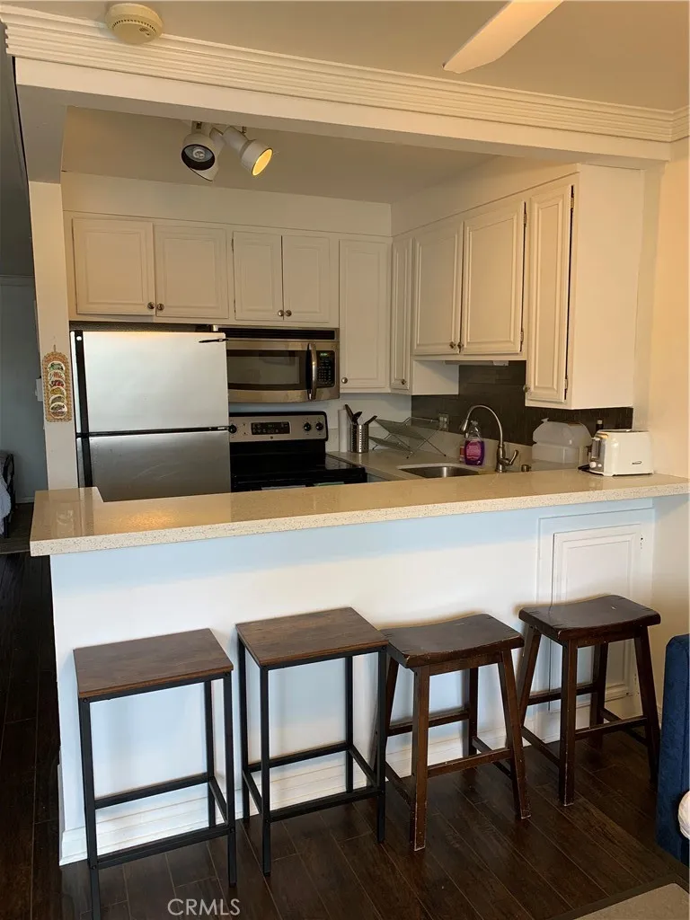 300 Cagney Lane #115 Newport Beach, CA 92663