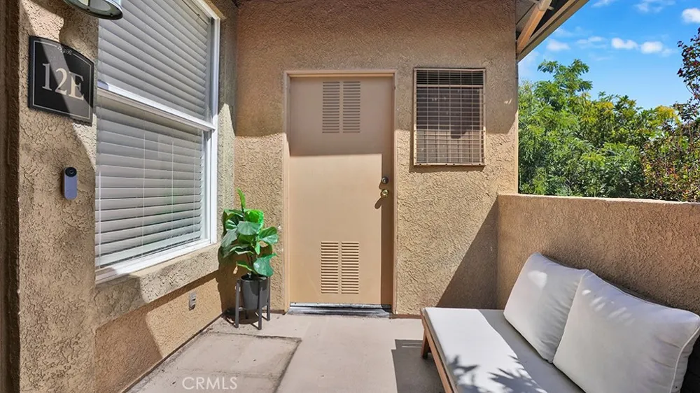 19431 Rue De Valore #12E Lake Forest, CA 92610