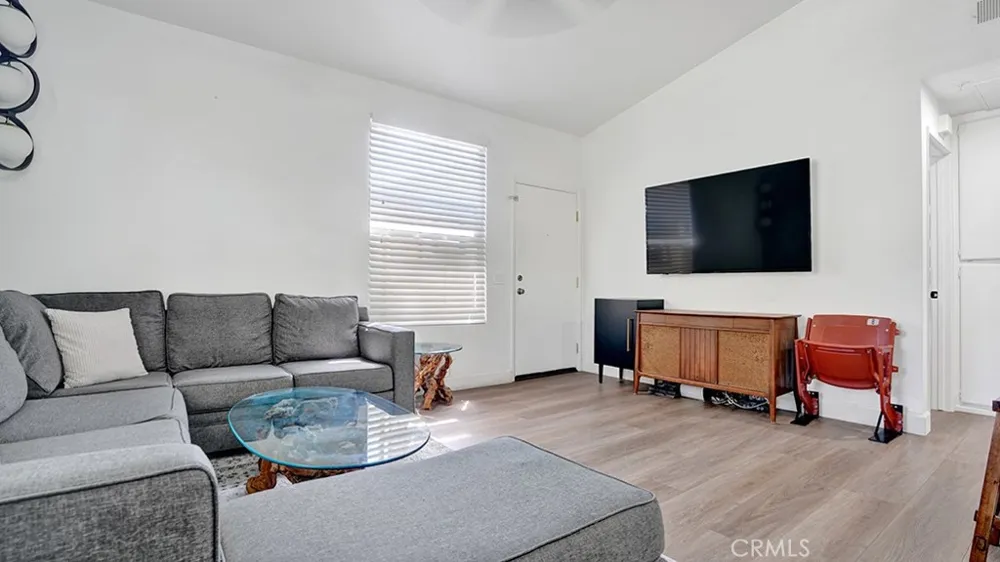 19431 Rue De Valore #12E Lake Forest, CA 92610