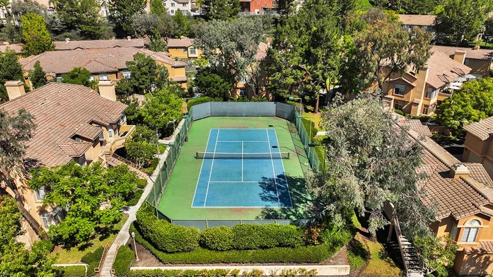 19431 Rue De Valore #12E Lake Forest, CA 92610