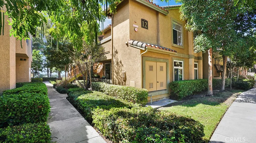 19431 Rue De Valore #12E Lake Forest, CA 92610