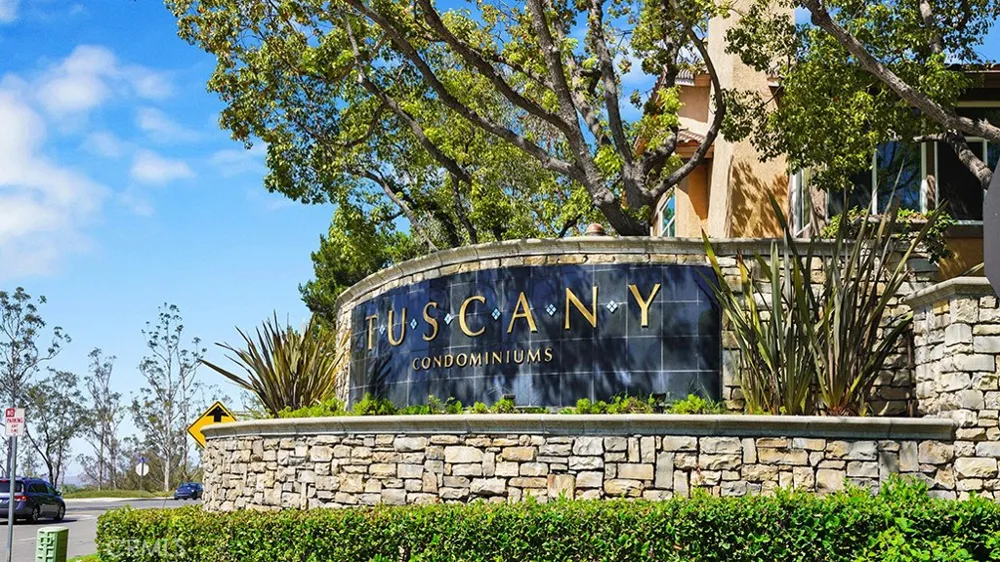 19431 Rue De Valore #12E Lake Forest, CA 92610